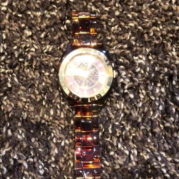 Coach Tortoise Watch - Picture 4 of 4